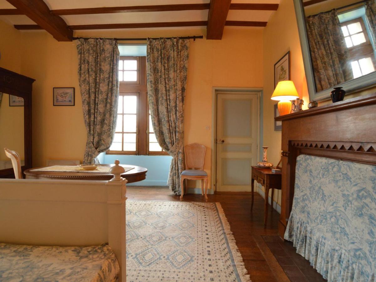 Magnificent Holiday Home With Pool Saint-Paul-du-Bois Cameră foto